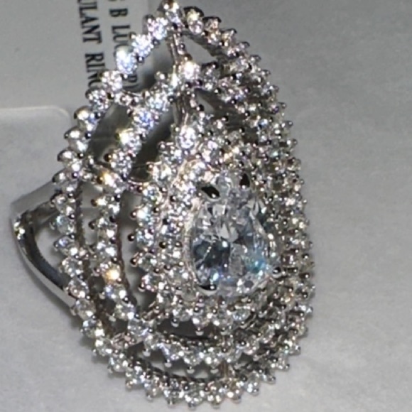 Lab Diamond 2 ct Silver Teardrop Ring size 6 - Picture 3 of 3